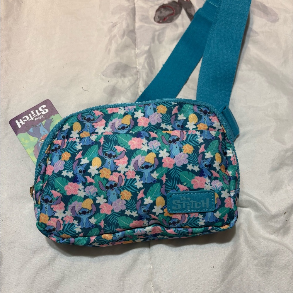 Bioworld Stitch blue floral belly bag